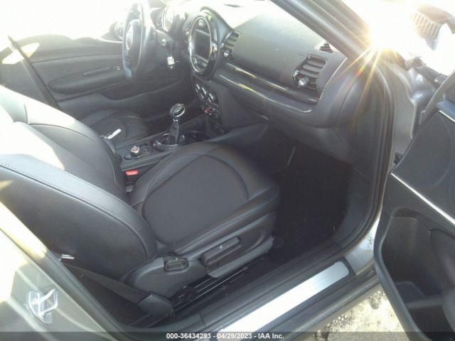 WMWLN5C39H2E33429 Mini Clubman Cooper