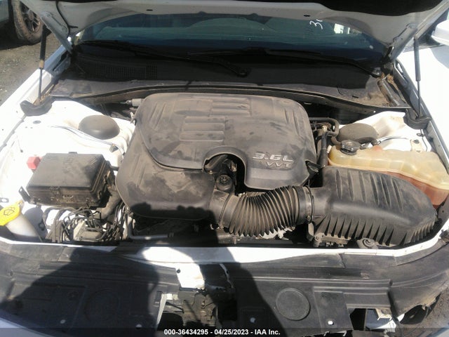 2C3CCAAG8EH379861 Chrysler 300