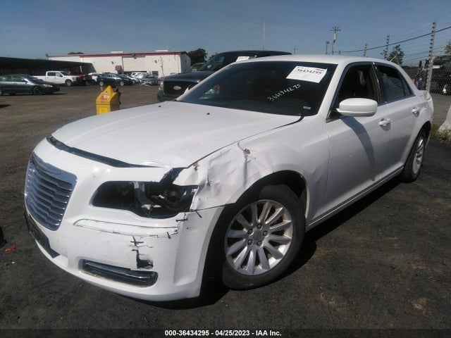 2C3CCAAG8EH379861 Chrysler 300