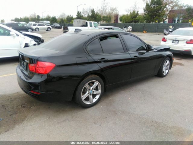 WBA3C1C54FK119701 BMW 3 Series 328i