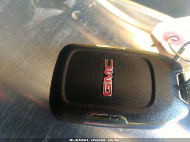 1GKS2BKC8HR133462 GMC YUKON SLT