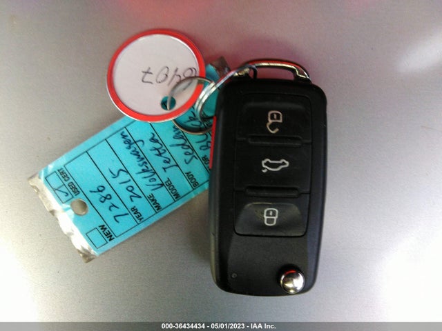 3VW2K7AJ4FM277286 Volkswagen Jetta 2.0l S