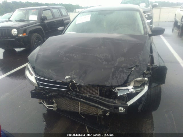 3VW2K7AJ4FM277286 Volkswagen Jetta 2.0l S