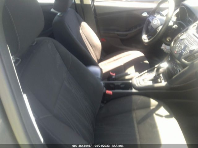 1FADP3F24GL217055 Ford FOCUS SE