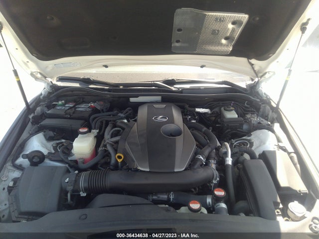 JTHBA1D27G5013296 Lexus IS 200T