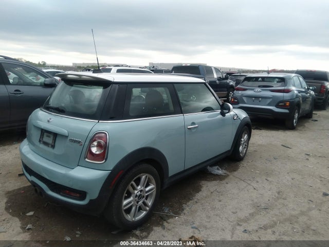2013 MINI COOPER HARDTOP S VIN: WMWSV3C50DT395138