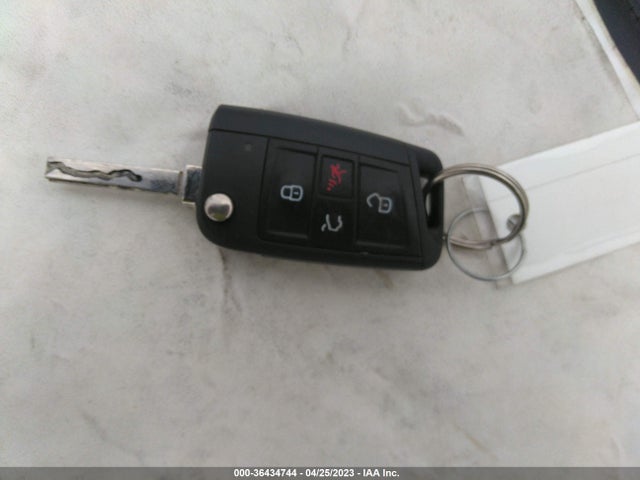 3VWC57BU9KM184780 Volkswagen Jetta S/se/r-line