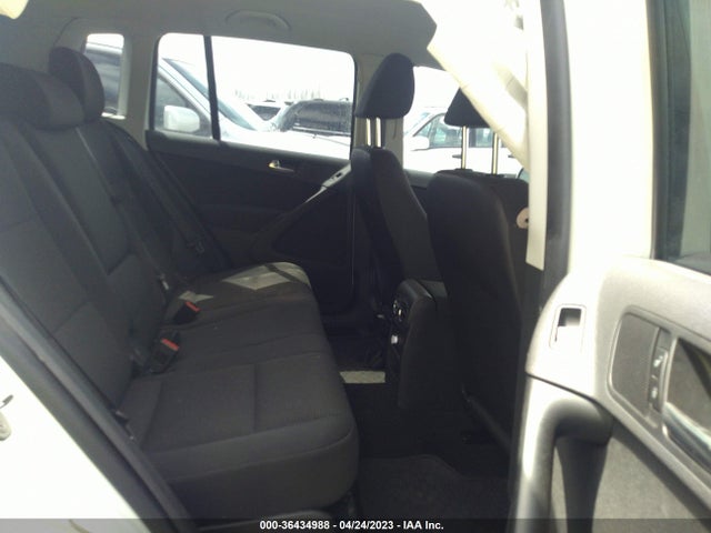 WVGBV7AX5HK054209 Volkswagen TIGUAN