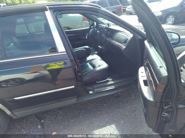 2008 MERCURY GRAND MARQUIS LS VIN: 2MEFM75V48X621202