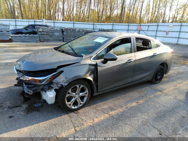 Chevrolet Cruze Premier 2018 1G1BF5SM6J7101694 Image 2