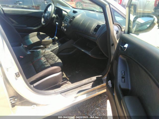 KNAFK4A69G5511733 KIA FORTE LX