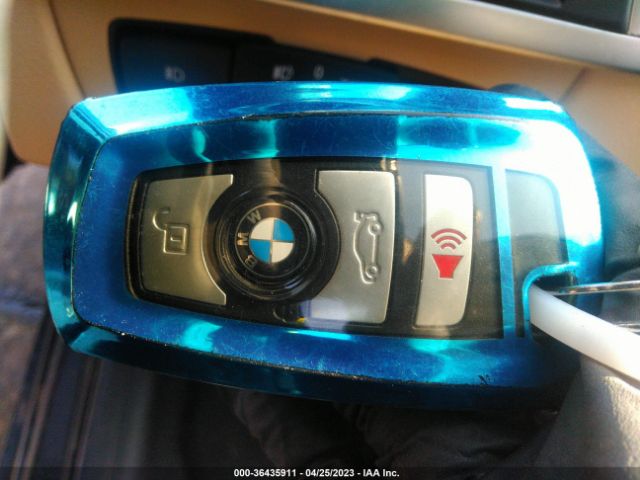 WBA8E1G3XHNU18944 BMW 3 Series 320i