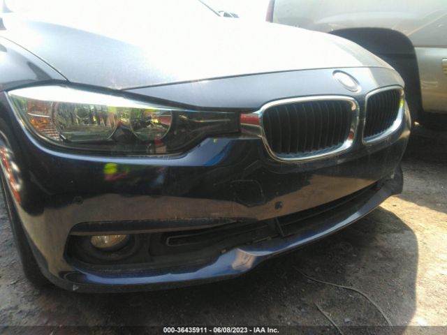 WBA8E1G3XHNU18944 BMW 3 Series 320i
