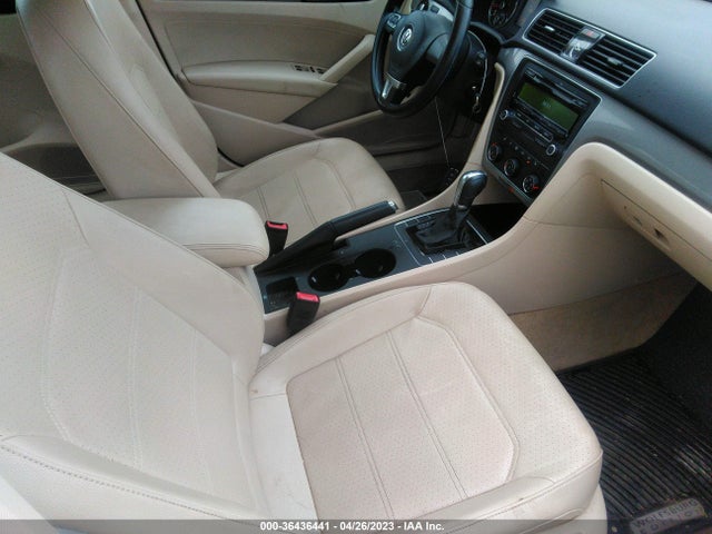 1VWAS7A31EC113961 Volkswagen Passat Wolfsburg Ed