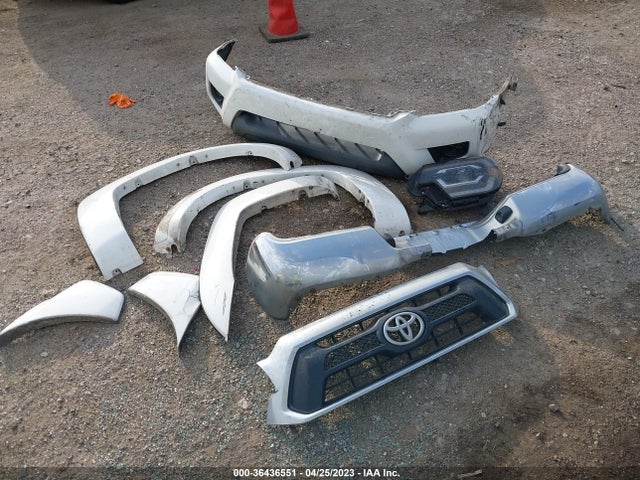 Toyota Tacoma Prerunner 2015 5TFJU4GN1FX088607 Image 4