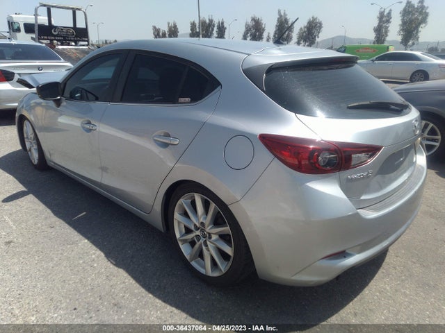Mazda Mazda3 5-door Touring 2017 3MZBN1L74HM125517 Image 4
