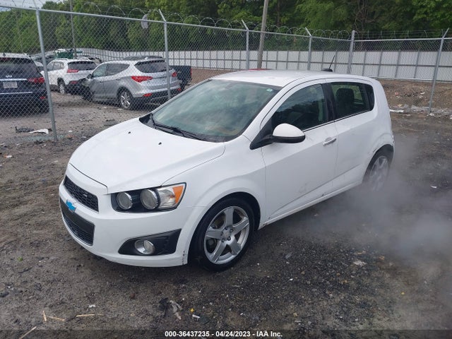 Chevrolet SONIC LTZ 2015 1G1JE6SB1F4186407 Image 2