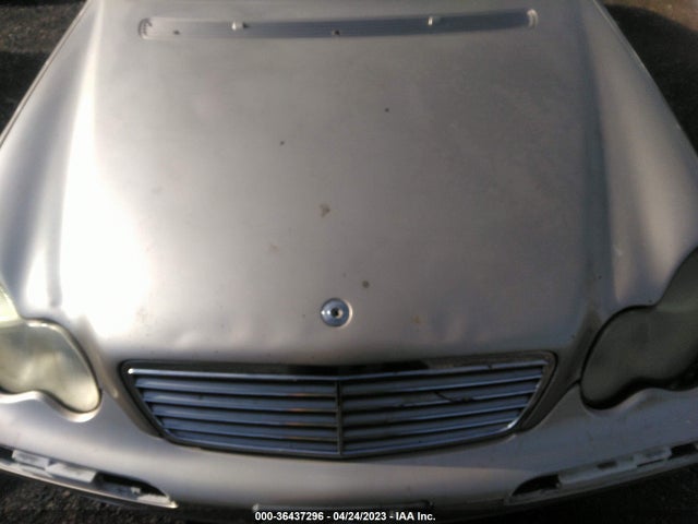 2004 MERCEDES-BENZ C 240 VIN: WDBRF61J64E015917