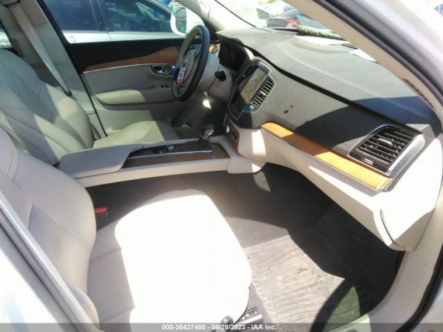 YV4A221K0M1737917 Volvo Xc90 Momentum