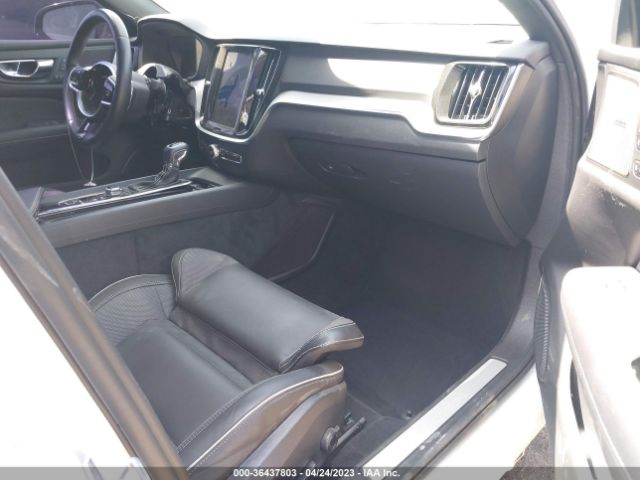 7JR102FM8KG012144 Volvo S60 R-design