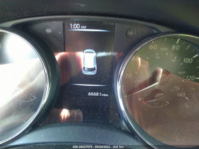 JN8AT2MV4HW023615 Nissan Rogue Sl