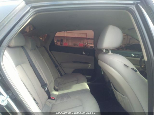 5XXGT4L38HG127768 KIA Optima Lx