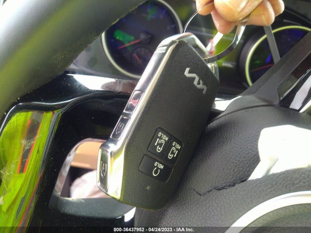 2023 Kia Carnival, VIN: KNDNB4H36P6236343