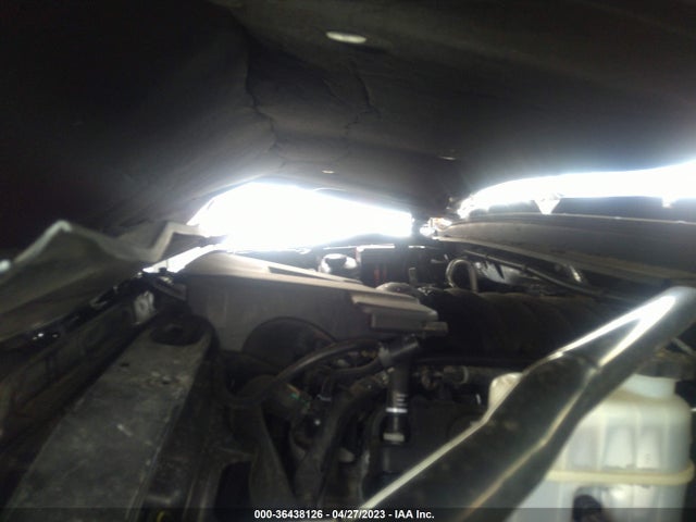 Chevrolet Suburban Lt 2018 1GNSCHKC1JR252009 Image 10