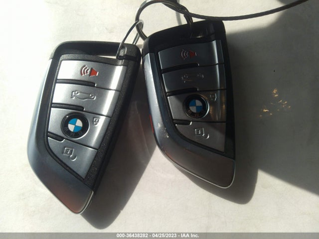 WBA13BK06NCH95677 BMW 5 Series M550i Xdrive