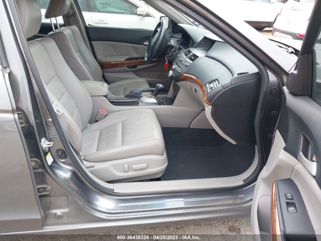 2011 HONDA ACCORD SDN EX-L VIN: 1HGCP3F84BA009967