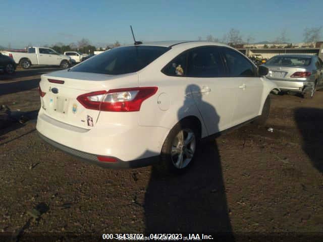 Ford FOCUS SE 2014 1FADP3F24EL260274 Image 4