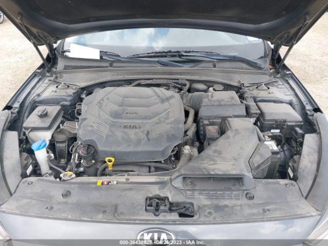 KNALC4J17H5061019 KIA Cadenza Premium