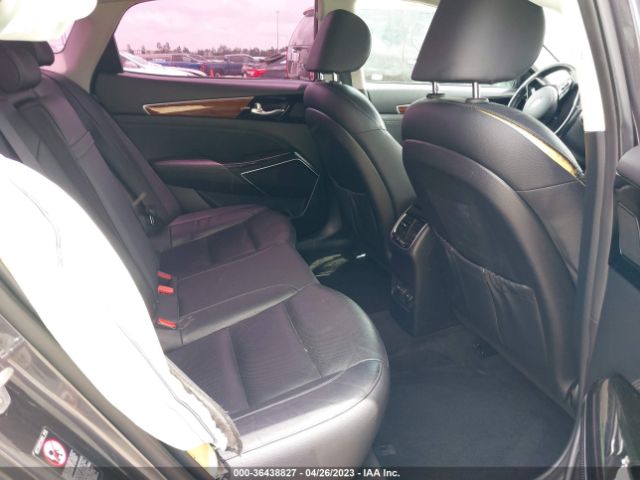 KNALC4J17H5061019 KIA Cadenza Premium