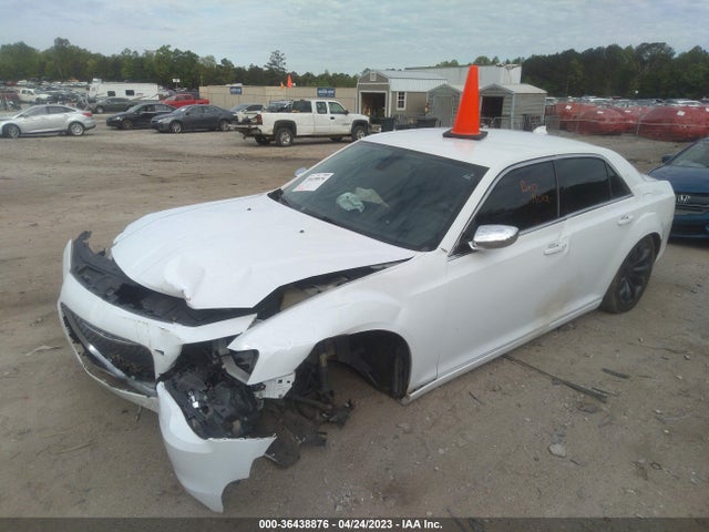 2C3CCAAG8JH214645 Chrysler 300 Touring