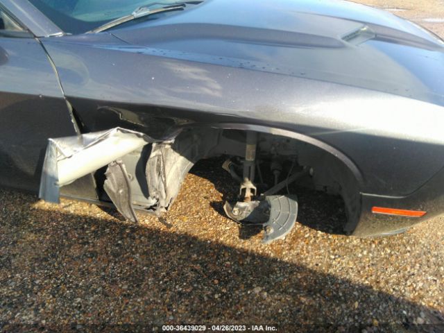 2C3CDZBG5FH705823 Dodge Challenger Sxt Plus