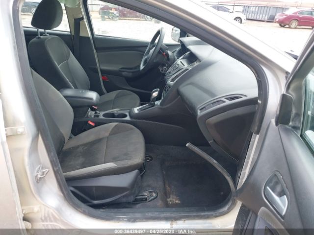 1FADP3F22EL453250 Ford FOCUS SE