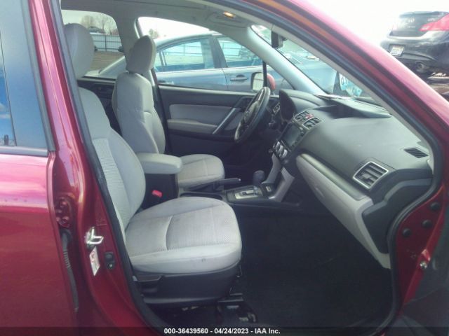 JF2SJAEC1JH612663 Subaru Forester Premium