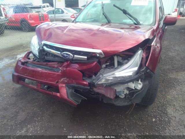 JF2SJAEC1JH612663 Subaru Forester Premium