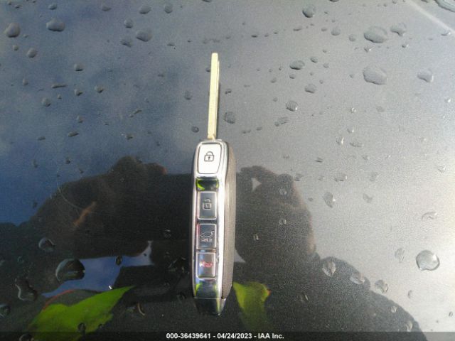 KNDJ23AU7N7806949 KIA SOUL LX