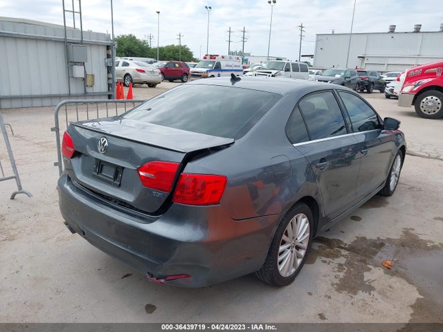 3VWLL7AJ1EM311877 Volkswagen Jetta Sedan Tdi W/premium/nav