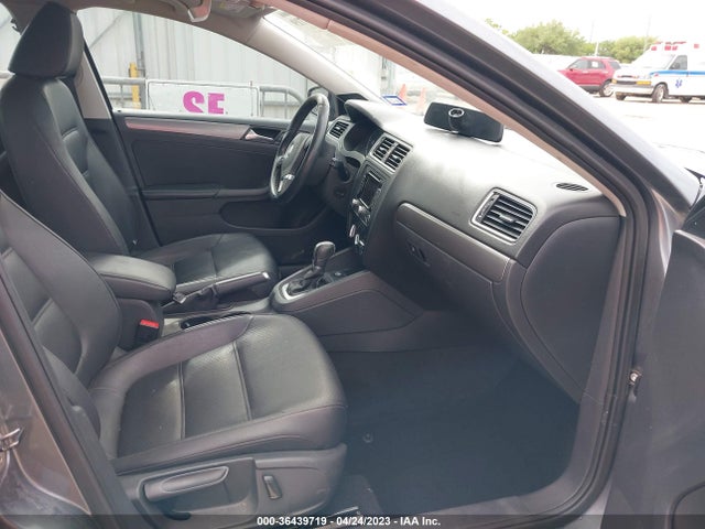3VWLL7AJ1EM311877 Volkswagen Jetta Sedan Tdi W/premium/nav