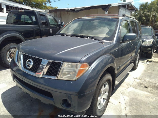 2005 NISSAN PATHFINDER SE VIN: 5N1AR18W05C748726