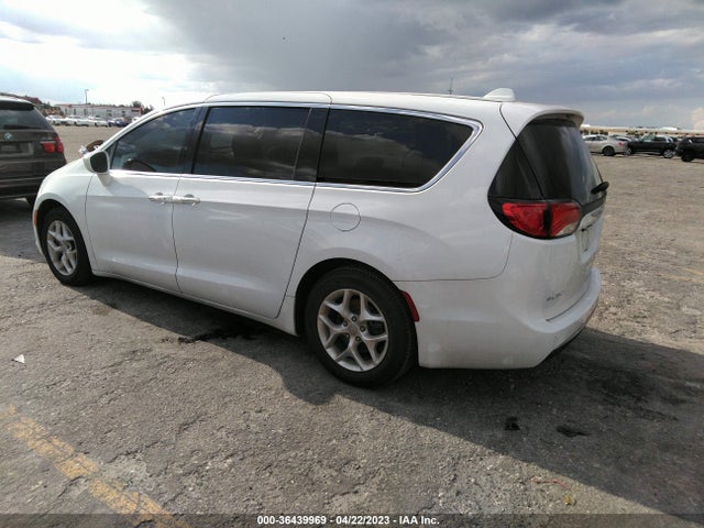 Chrysler Pacifica Touring Plus 2018 2C4RC1FG3JR175231 Image 3