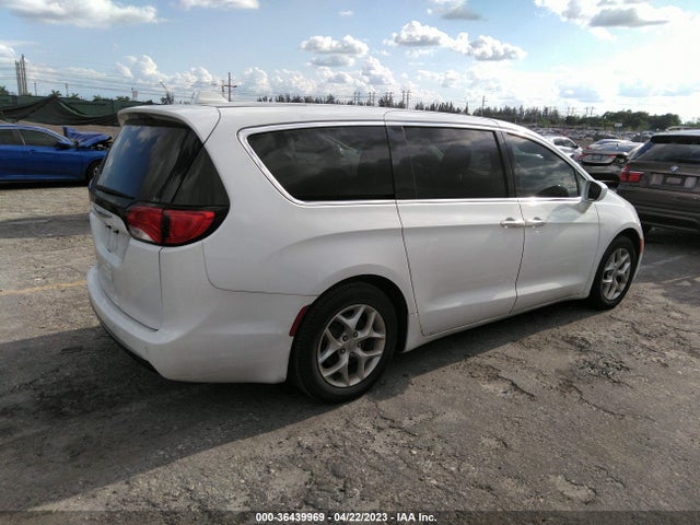 Chrysler Pacifica Touring Plus 2018 2C4RC1FG3JR175231 Image 4