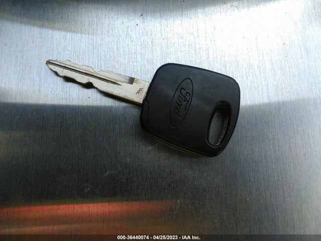 2000 FORD MUSTANG VIN: 1FAFP4047YF175120