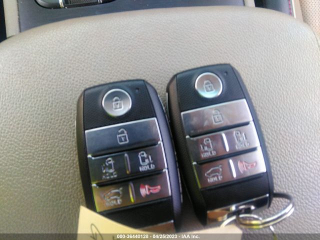 KNDMB5C16L6580031 KIA SEDONA EX
