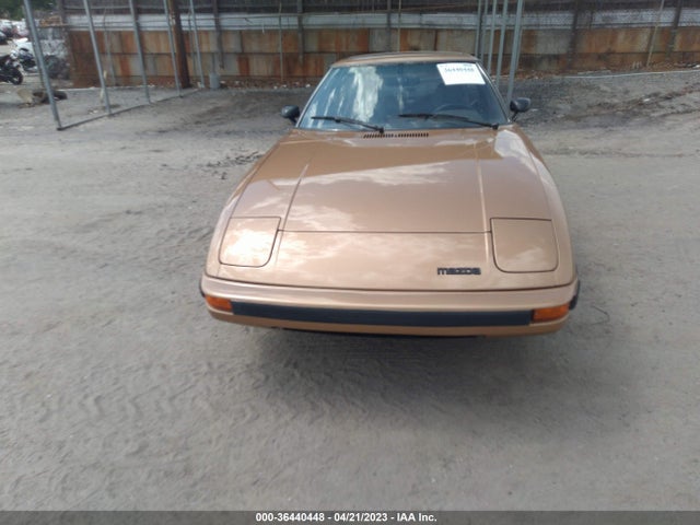 1982 MAZDA RX7 VIN: JM1FB3313C0621537