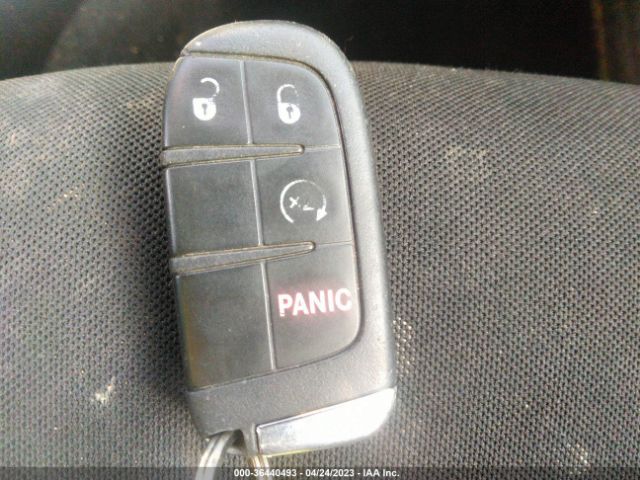 Jeep Renegade Latitude 2016 ZACCJABT3GPD49844 Image 3