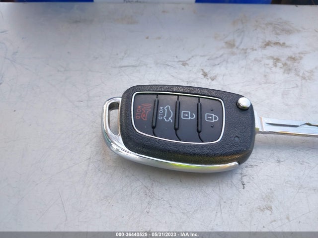 Hyundai SONATA SE 2018 5NPE24AF4JH645958 Image 3