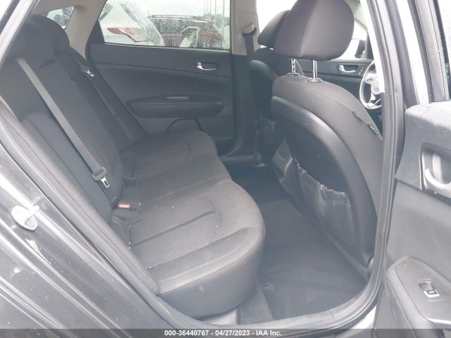 KIA Optima Lx 2017 5XXGT4L39HG137452 Image 9